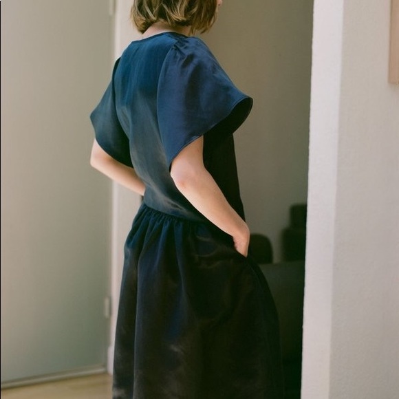 Chelsea Mak 100%Silk Low V-neck Dress - Picture 3 of 7